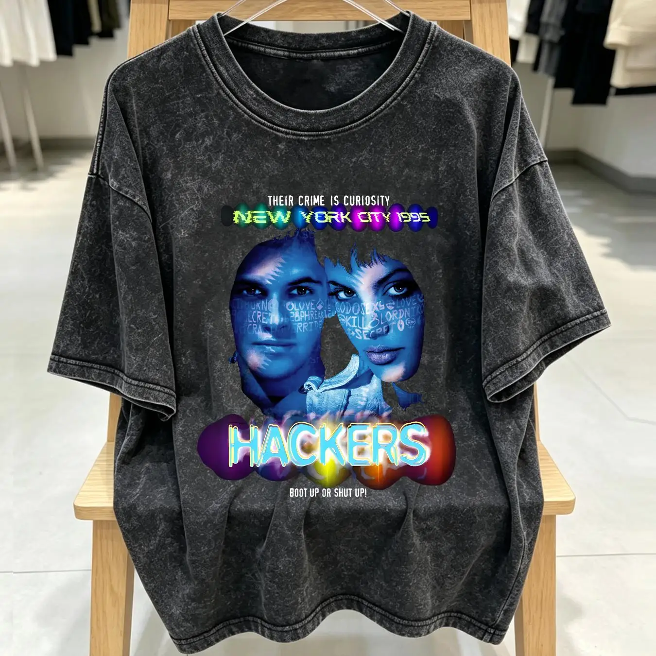 Men'S Fashion New York - 洗い加工を施したTシャツ、ハッカーズ、ニューヨーク、1995年公開の映画、ヴィンテージ、洗い加工のストリートウェア、快適な着心地、メンズファッション、デザイナーズブランド、スタイリッシュ。